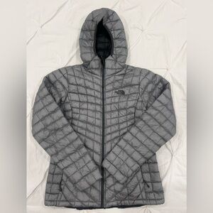 The North Face women’s thermal ball jacket